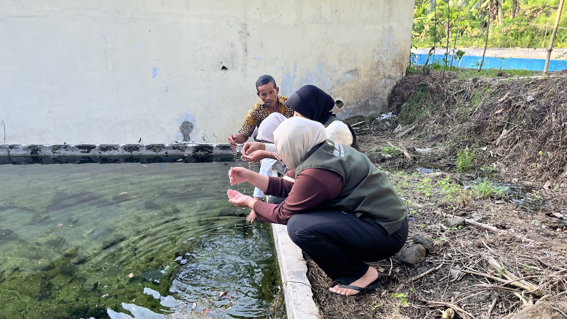 Kunjungan Pemandian Air Panas dan Kajian Malam Minggu pahing