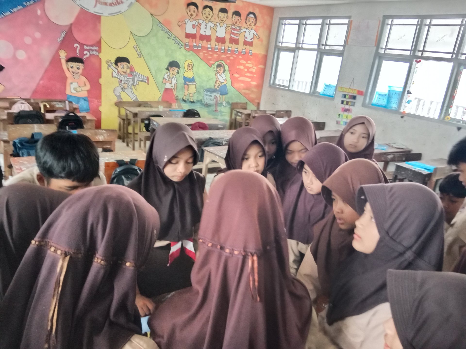 Sosialisasi 3 Dosa Besar Pendidikan di SD 02 GunungJaya dan Sosialisasi Pembuatan Pestisida Nabati