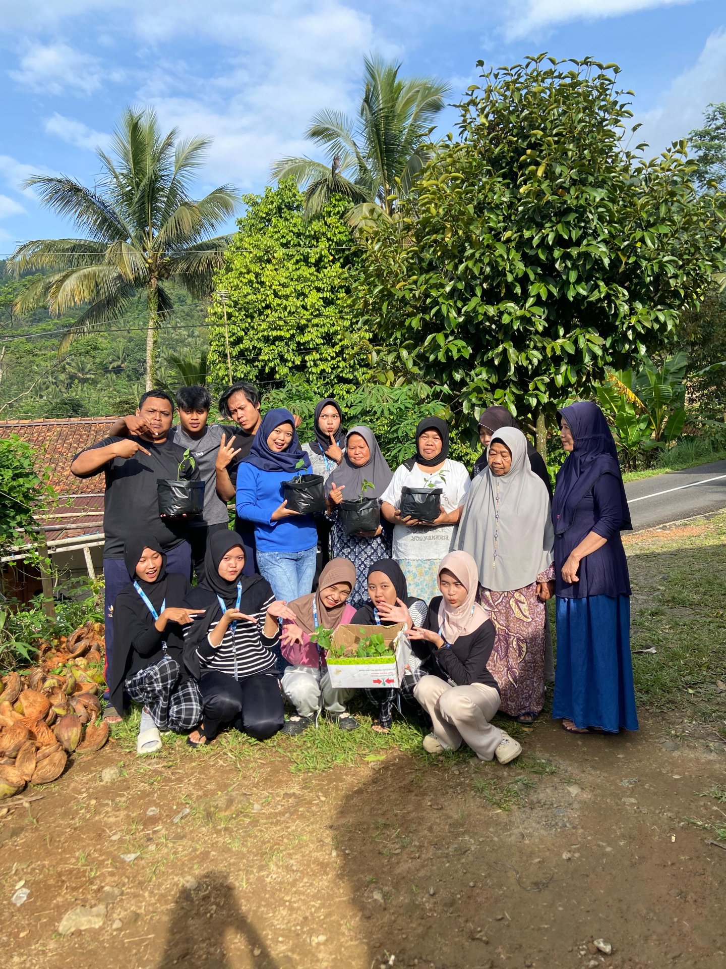 Intensifikasi Pekarangan bersama KWT Windujaya