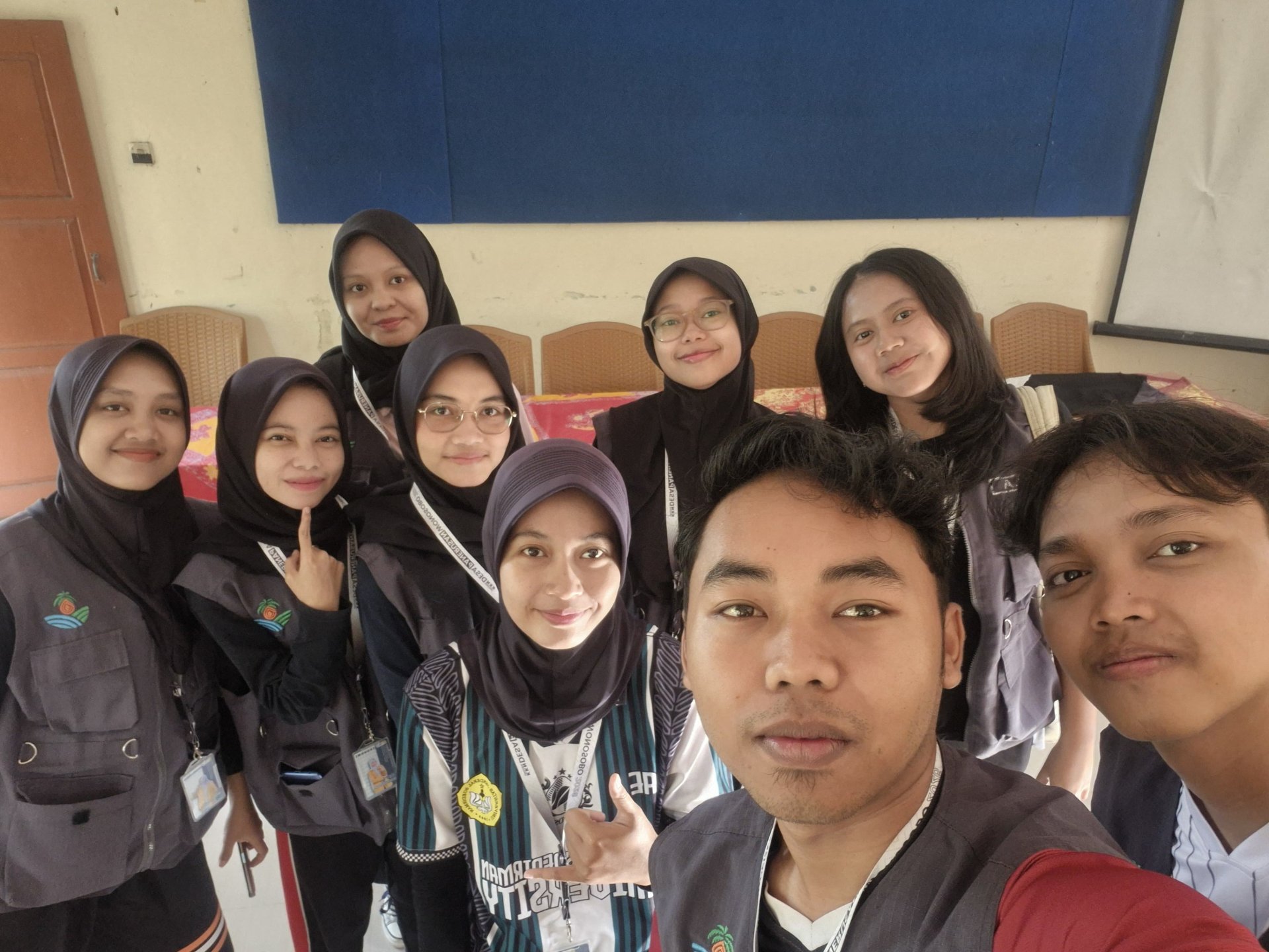 Senam bersama ibu ibu PKK