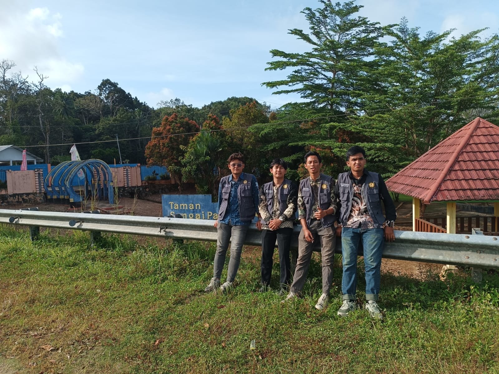 Kondangan dengan Pak Kades