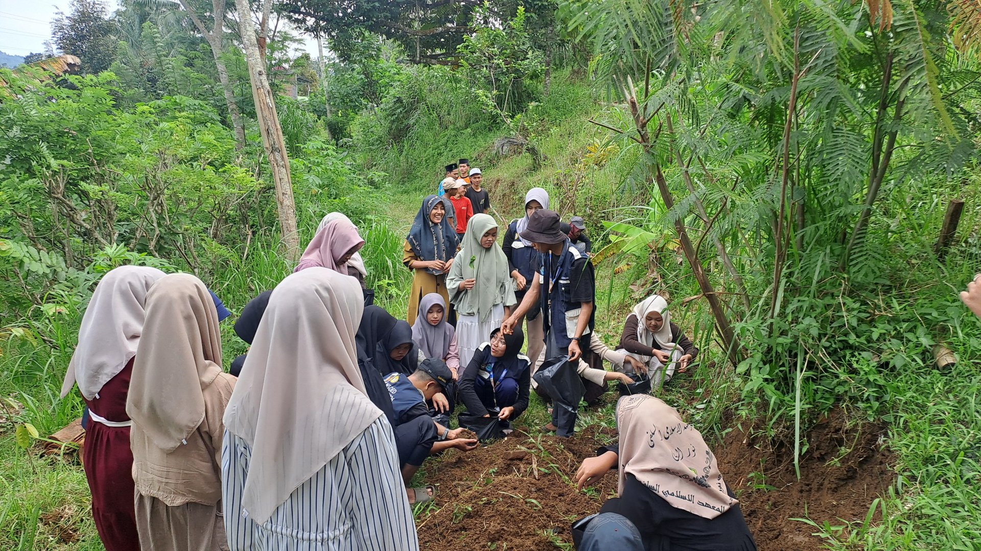 Kegiatan Divisi Lingkungan