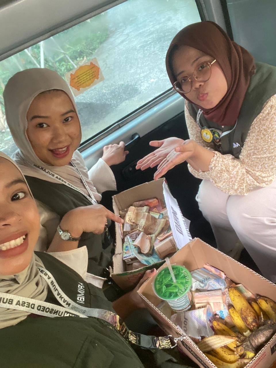 KKN DAY 19 PENGGALANGAN DANA KORBAN BENCANA BANJIR