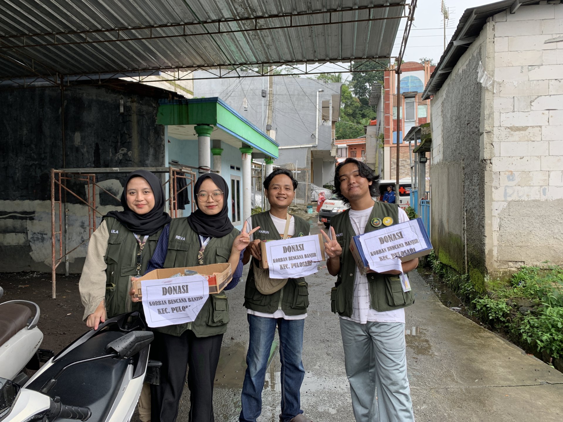 KKN HARI KE 19 - GALANG DANA UNTUK KORBAN BENCANA KECAMATA PULOSARI