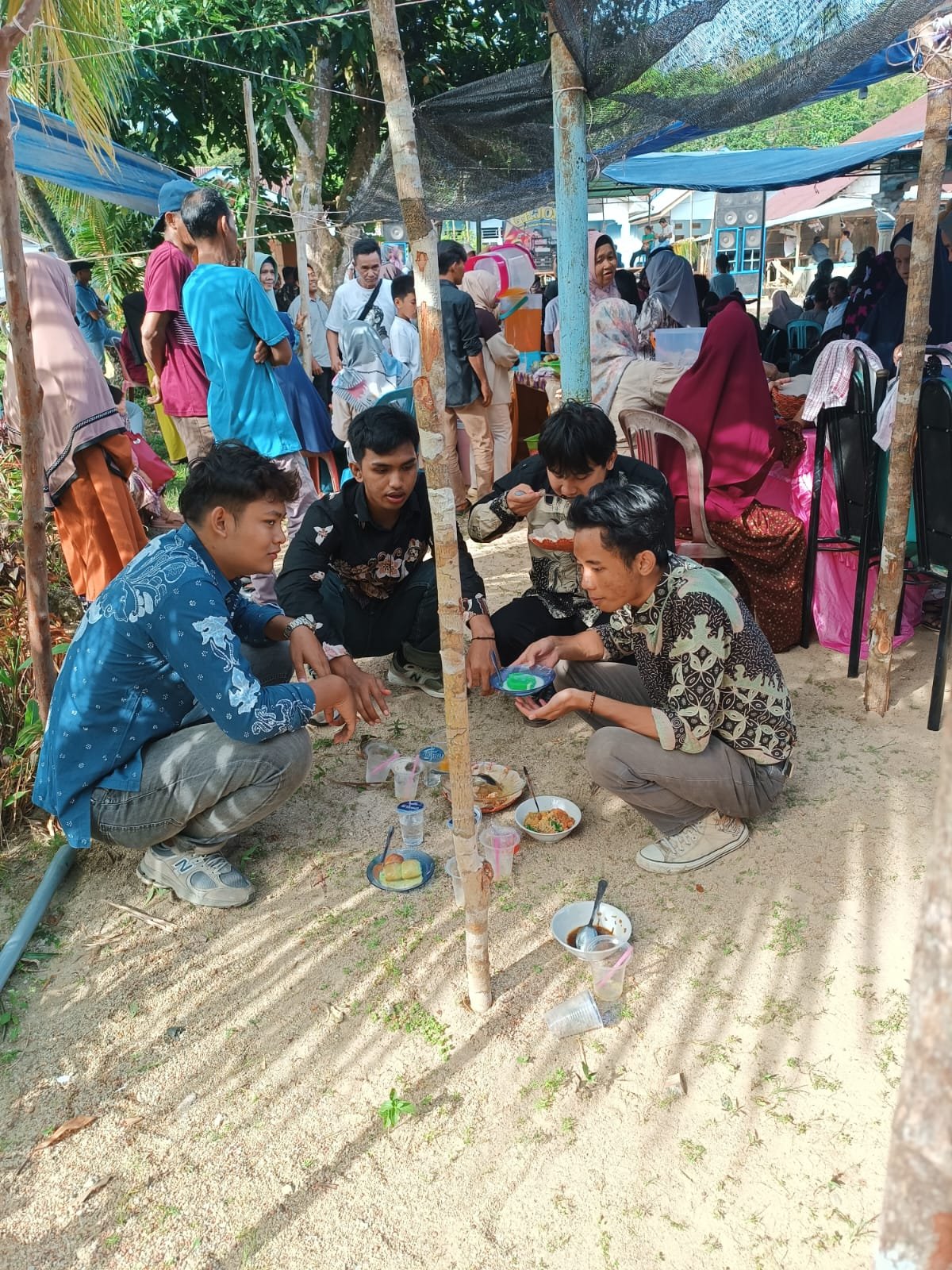 Kondangan pernikahan warga desa