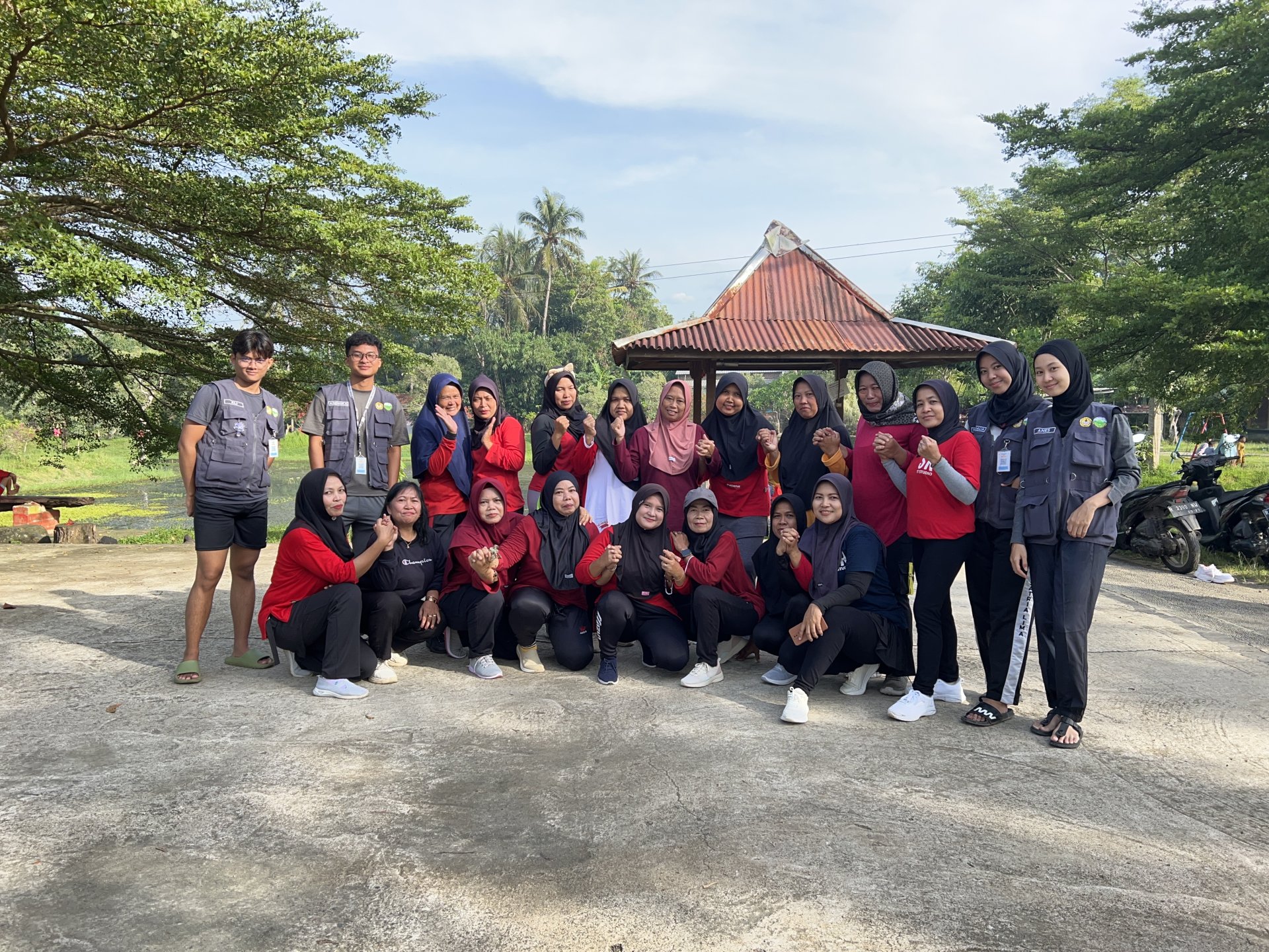 Day 19 Senam Pagi Bersama Ibu-ibu