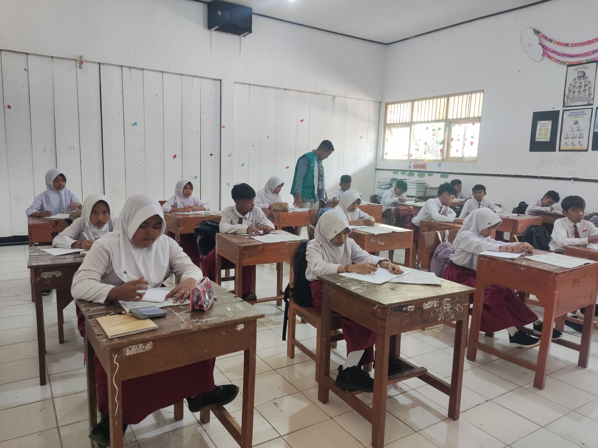 PENGAJARAN DI SMP PGRI 2