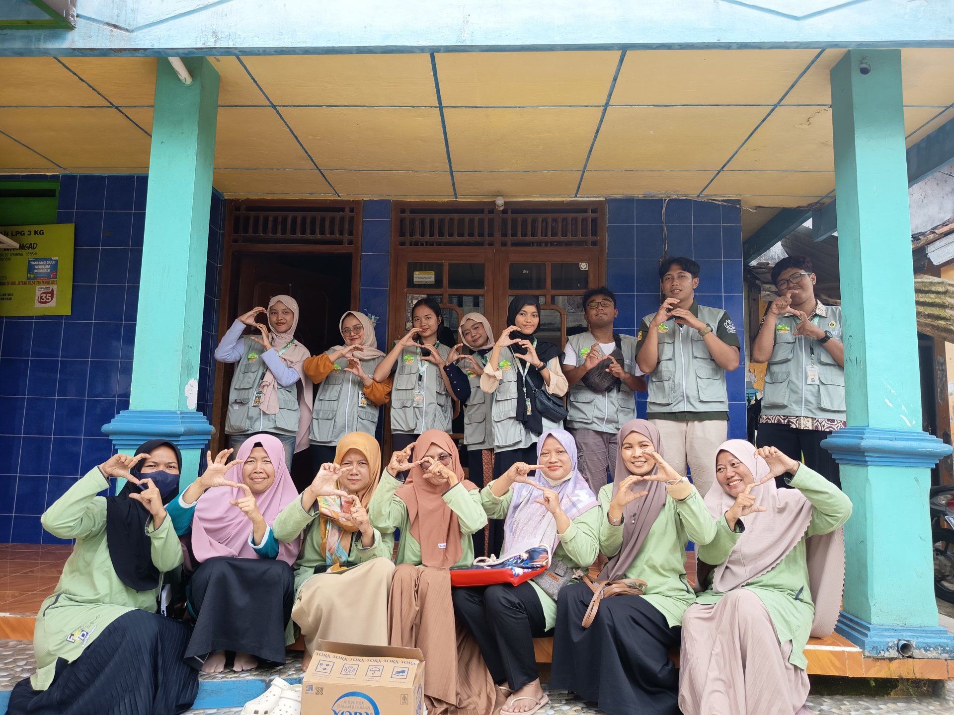 Pengecekan Jentik-jentik Nyamuk di dusun II