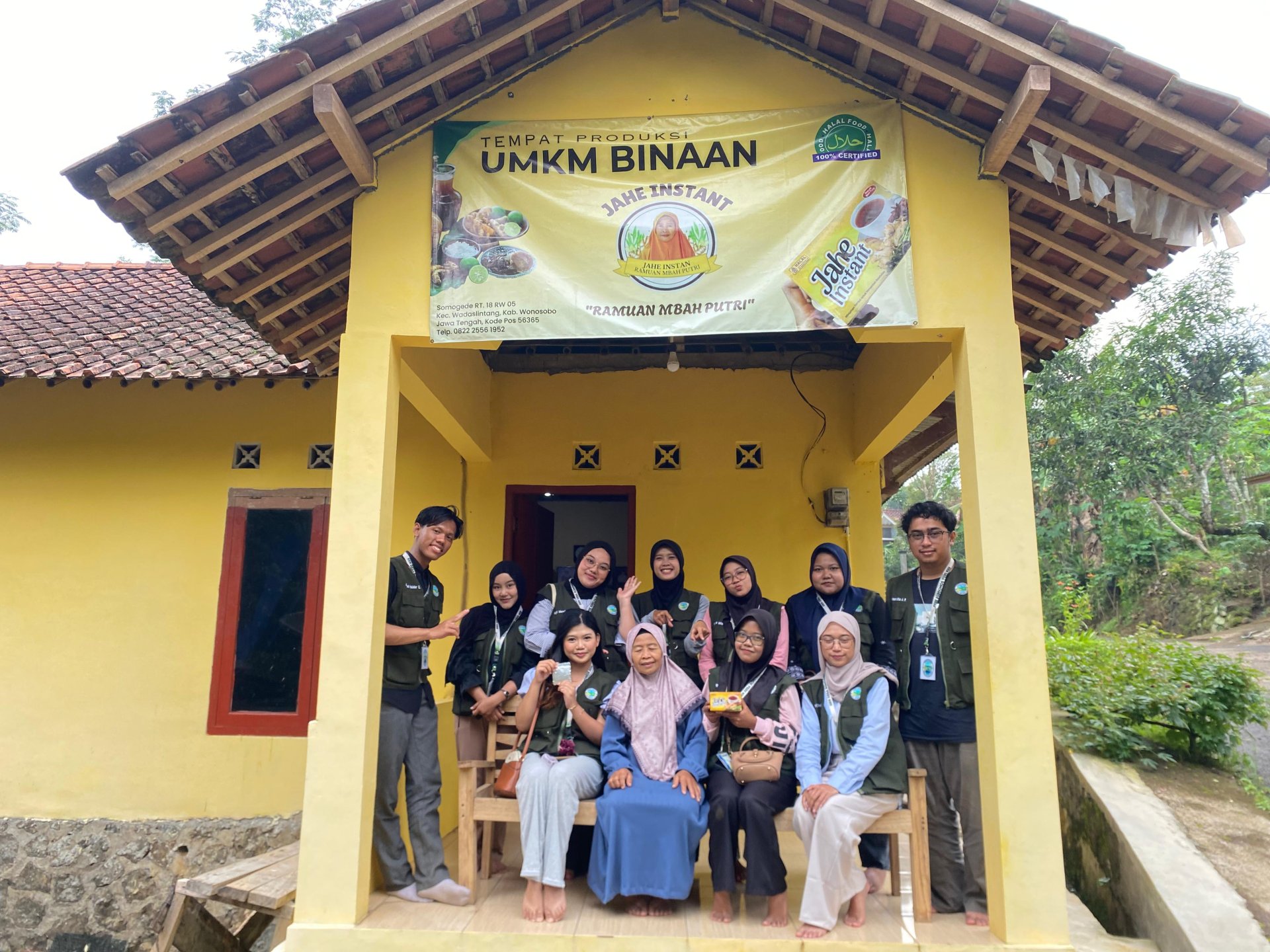 KKN Desa Somogede, Wadaslintang Kab. Wonosobo Piket Desa, Kunjungan UMKM, Pendampingan QRIS, dan Bimbingan Belajar