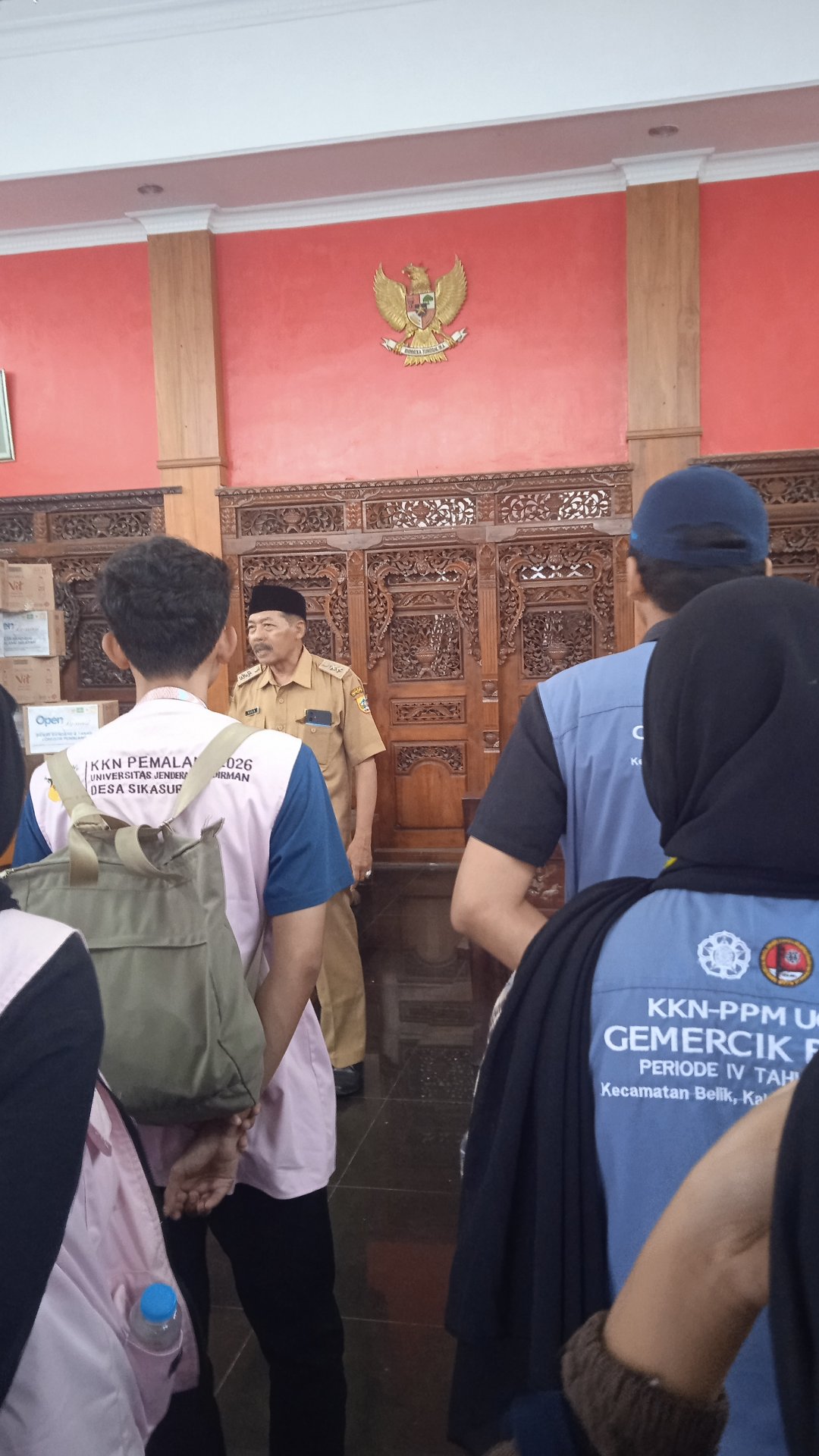 Apel Pagi Rutin di Balai Desa