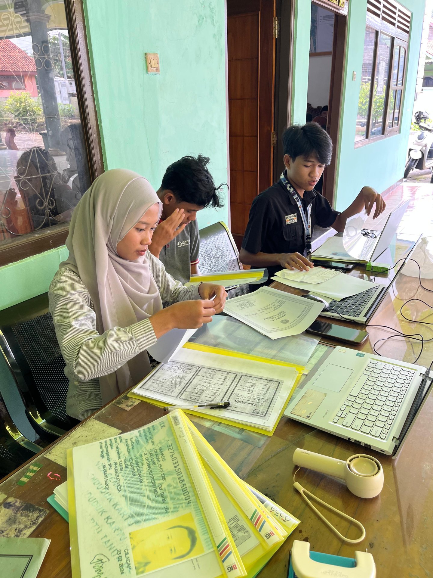 Kegiatan Hari Ke 21 | Pengarsipan dokumen dan piket Balaidesa