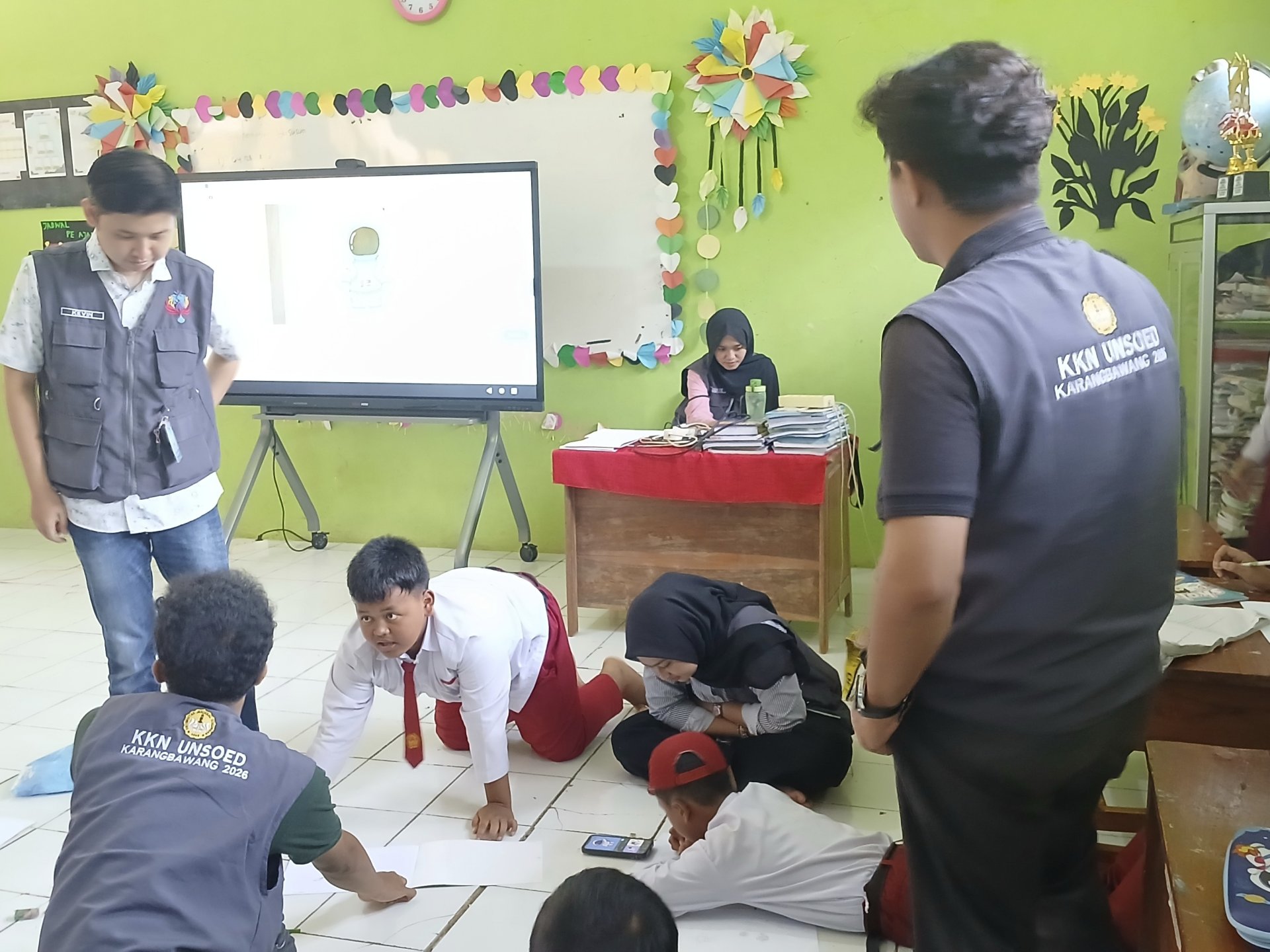 MENGGAMBAR CITA-CITA BERSAMA KELAS 4, 5, DAN 6 SDN 2 KARANGBAWANG