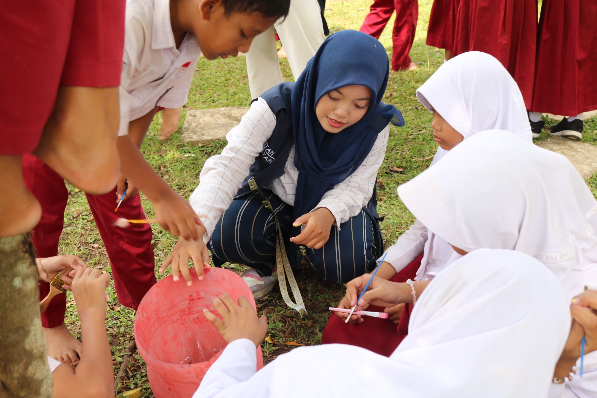 Edukasi Pemilahan Sampah dan Praktik Daur Ulang