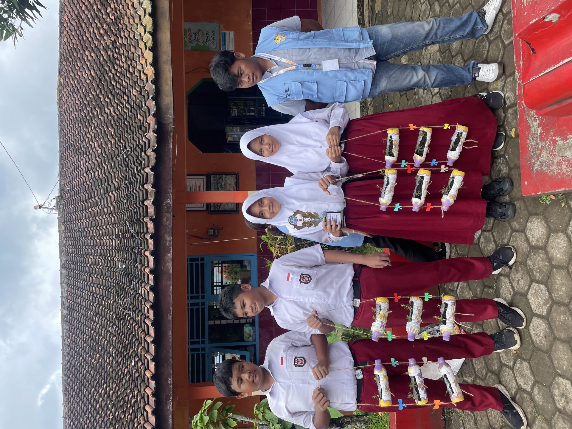 lomba pemanfaatan barang bekas