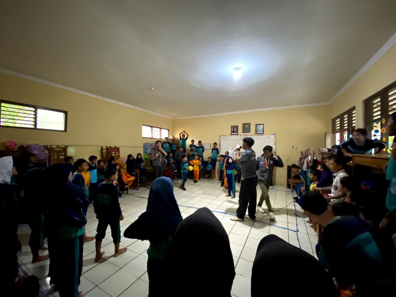Sekolah Dasari Edisi 3 dan 4