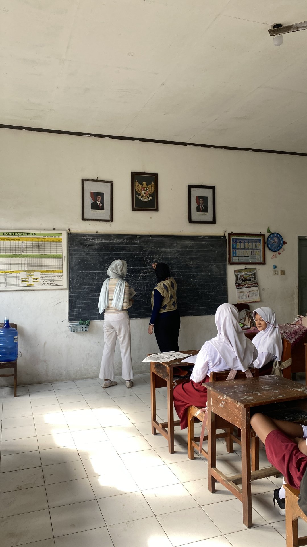 Mengajar di SD N 01 Karangkandri