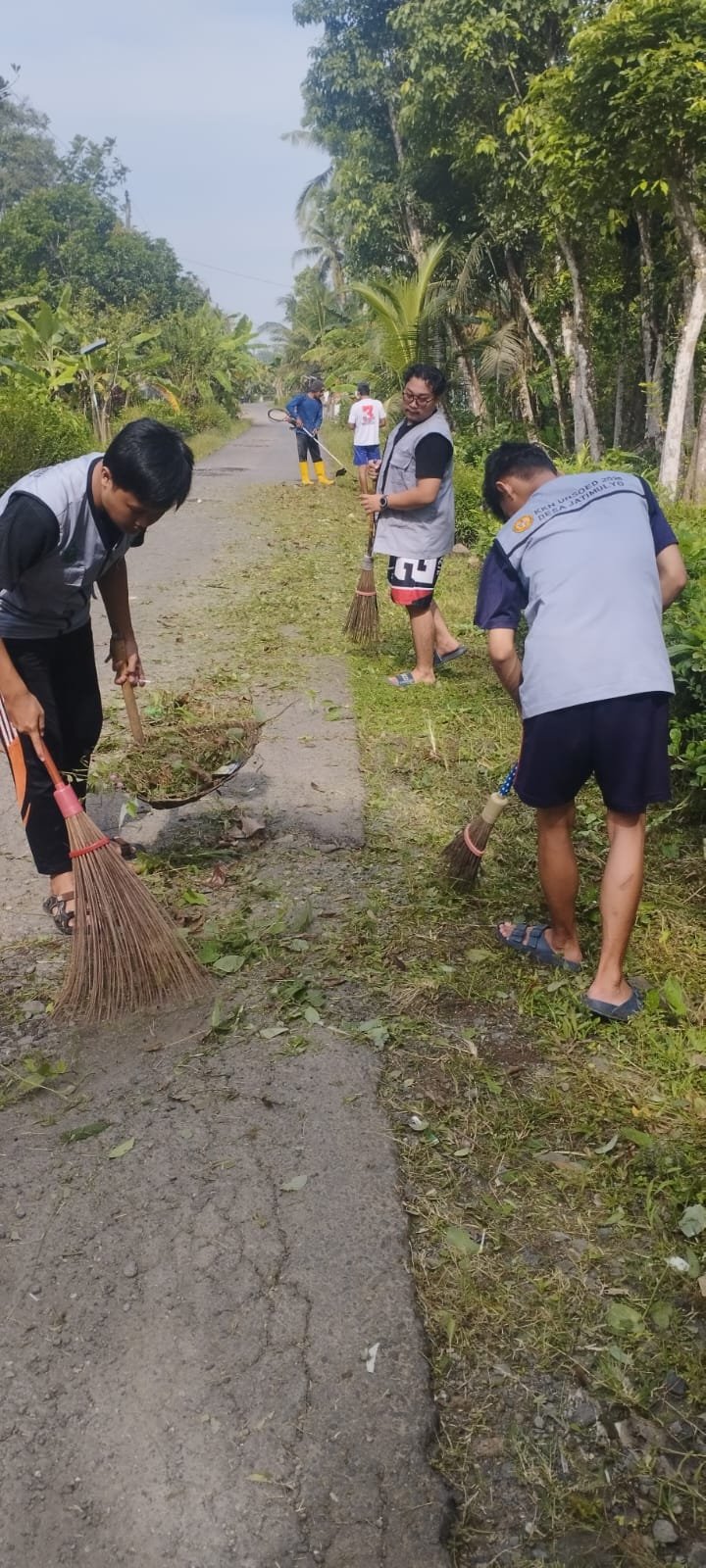 Kerja Bakti di Wiliyah Dusun 5 Desa Jatimulyo