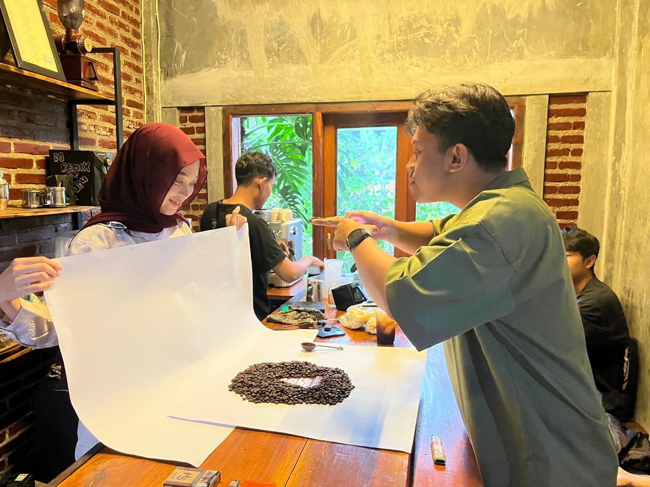 Pendampingan QRIS dan Foto Produk