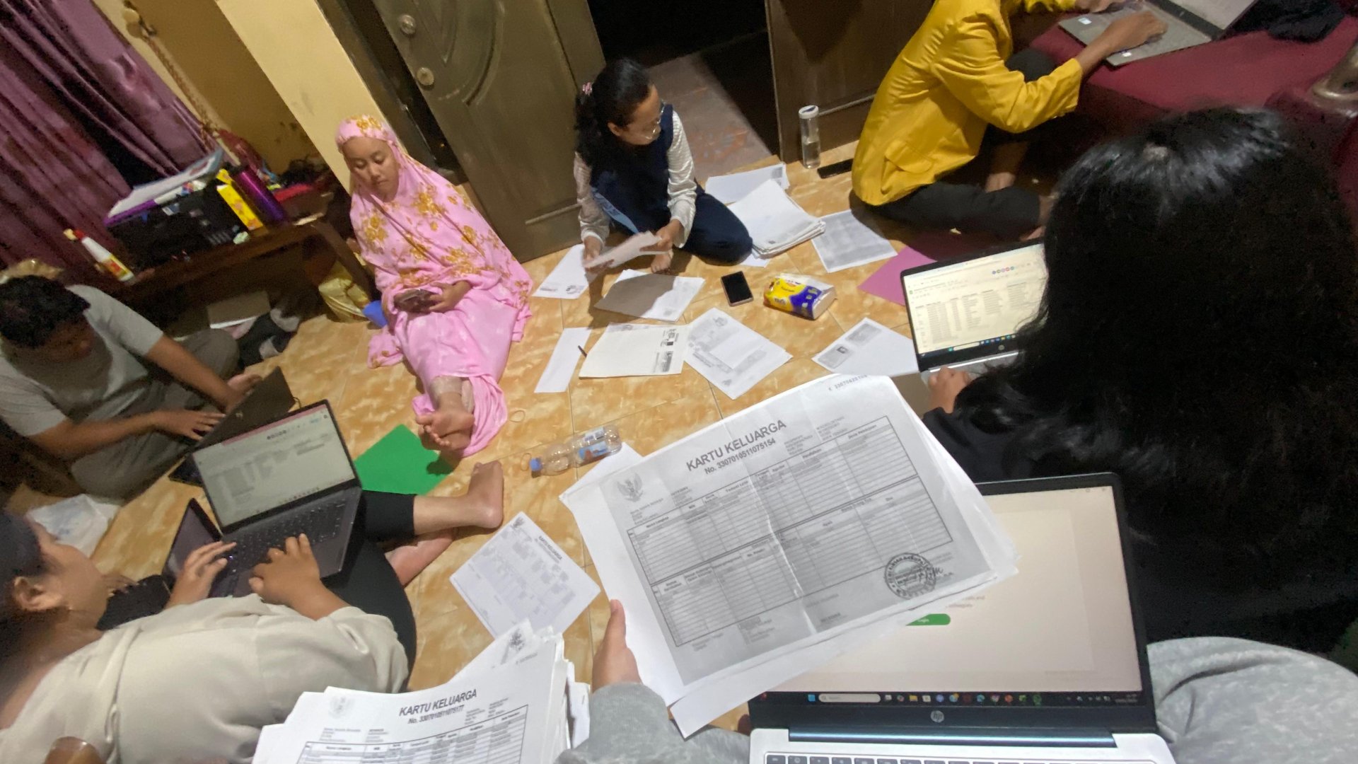 Penginputan Data Profil Desa dan Pemenuhan Kebutuhan Logistik KKN