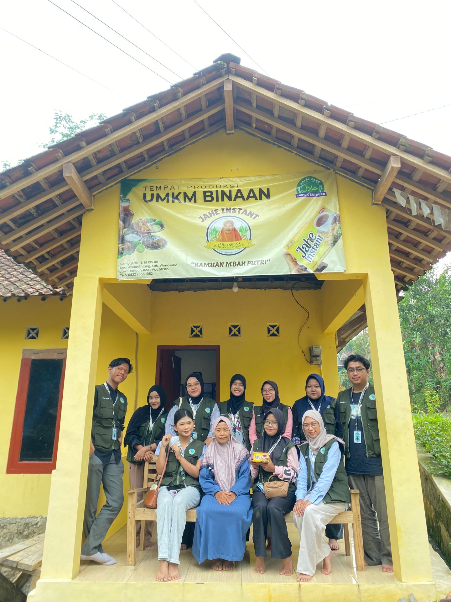 Piket Desa, Kunjungan UMKM, Pendampingan QRIS, dan Bimbingan Belajar