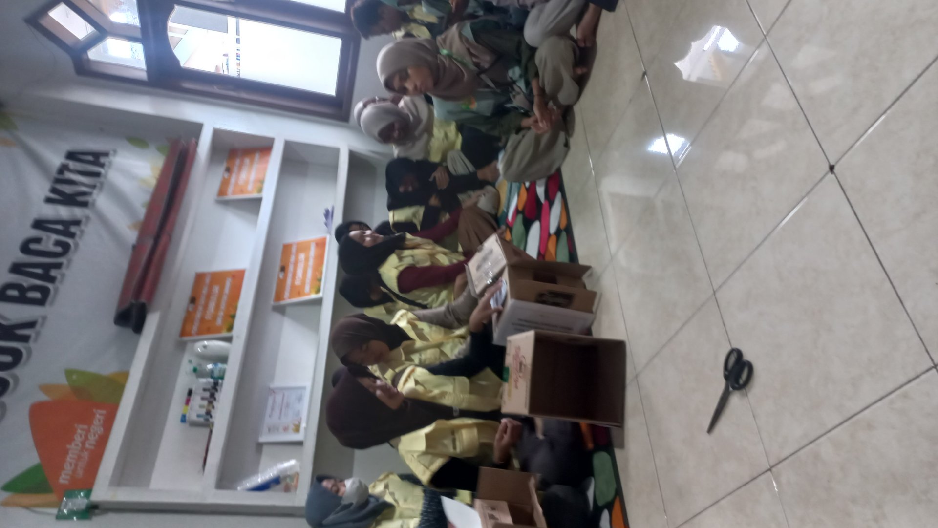 Membantu penggalangan dana