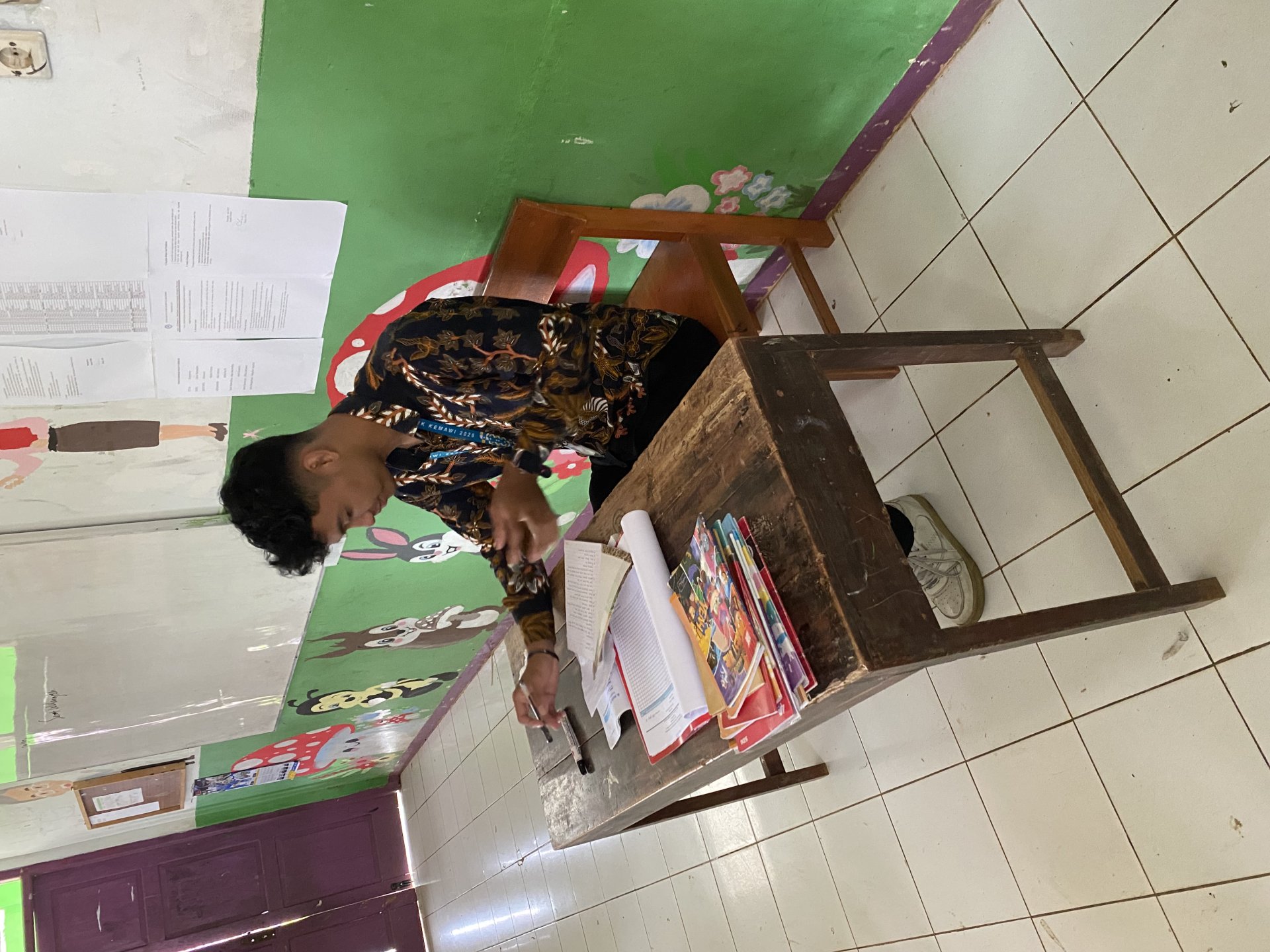 Pengabdian mhs di bidang pendidikan dan umkm