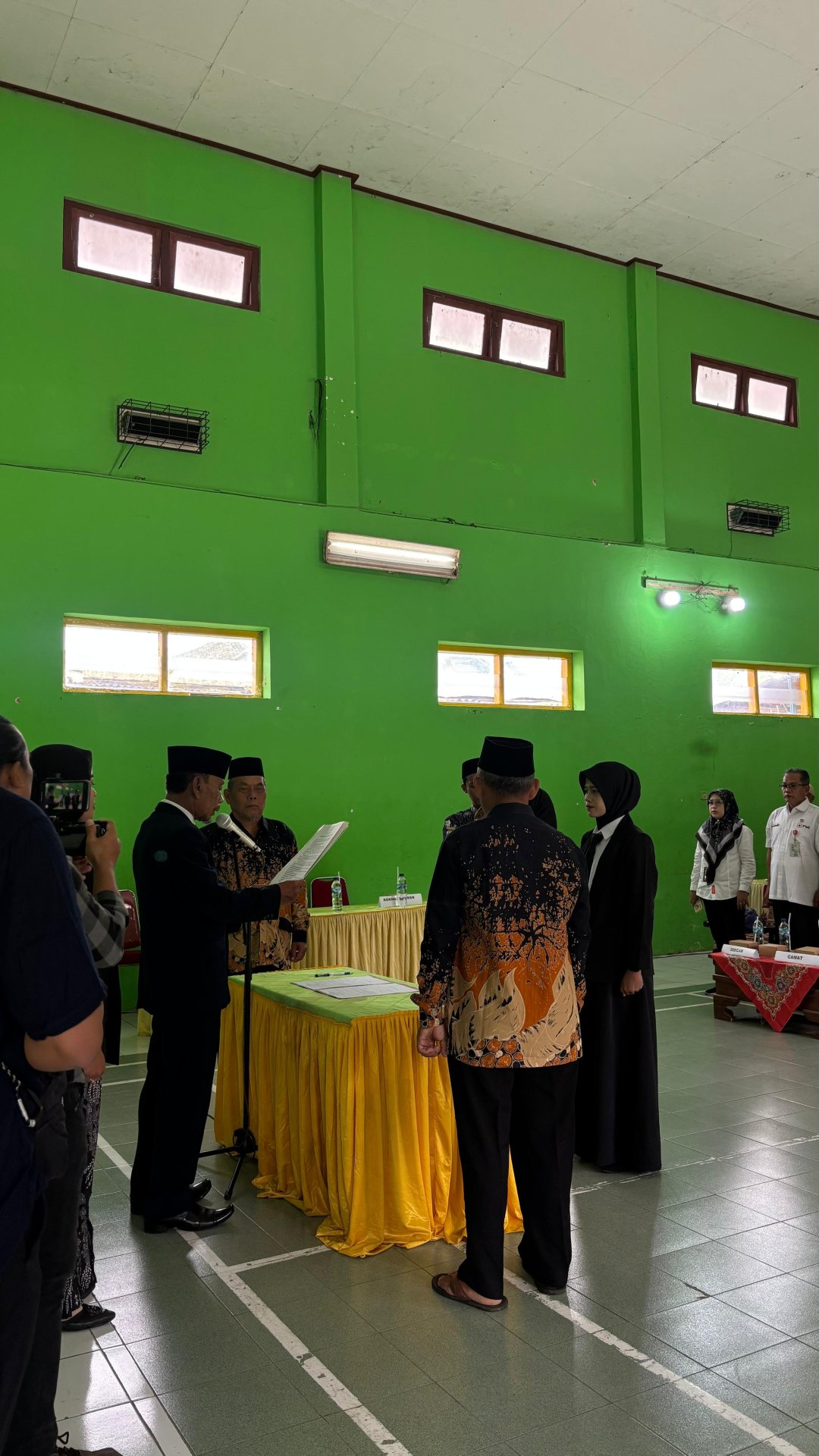 Pelantikan perangkat desa