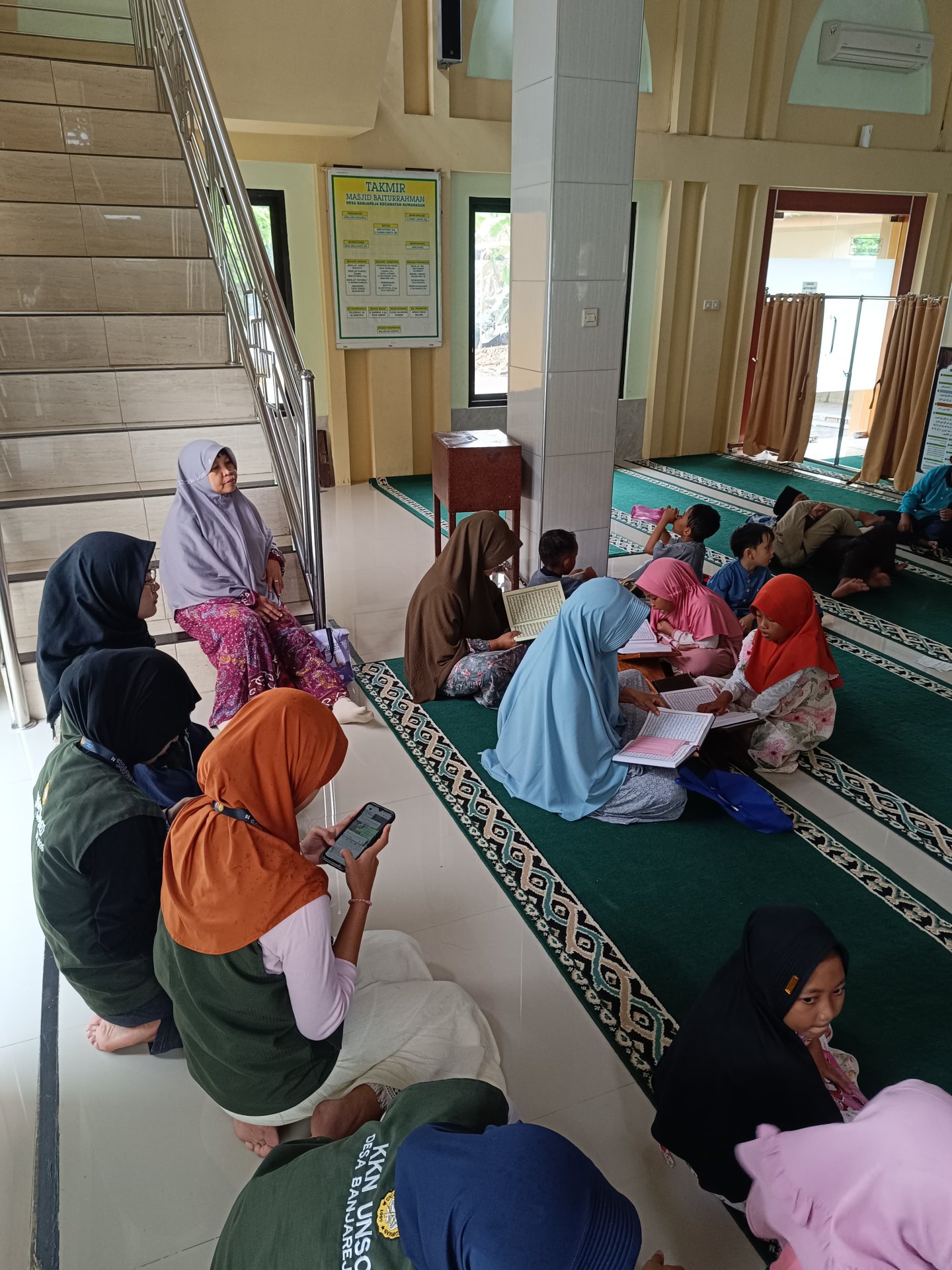 Mengajar Ngaji di TPQ