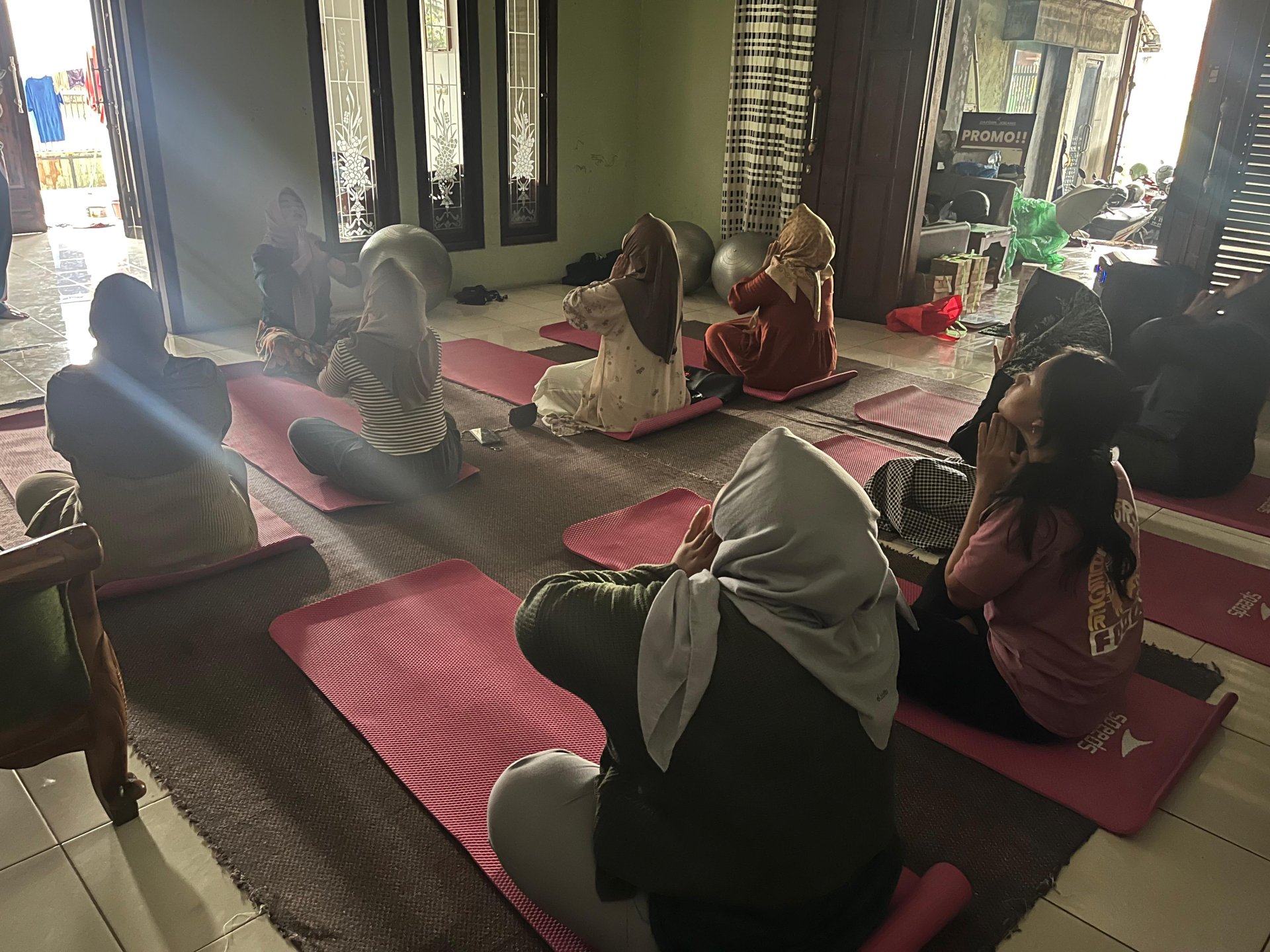 Kkn day 22 - mengikuti kegiatan senam ibu hamil