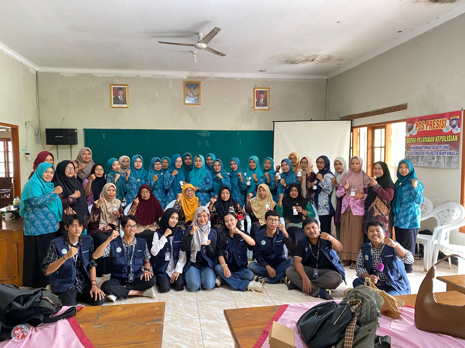 Hari Ke-Dua Puluh Dua: Pembuatan, Pengemasan, dan Branding Lilin Aromaterapi dari Minyak Jelantah