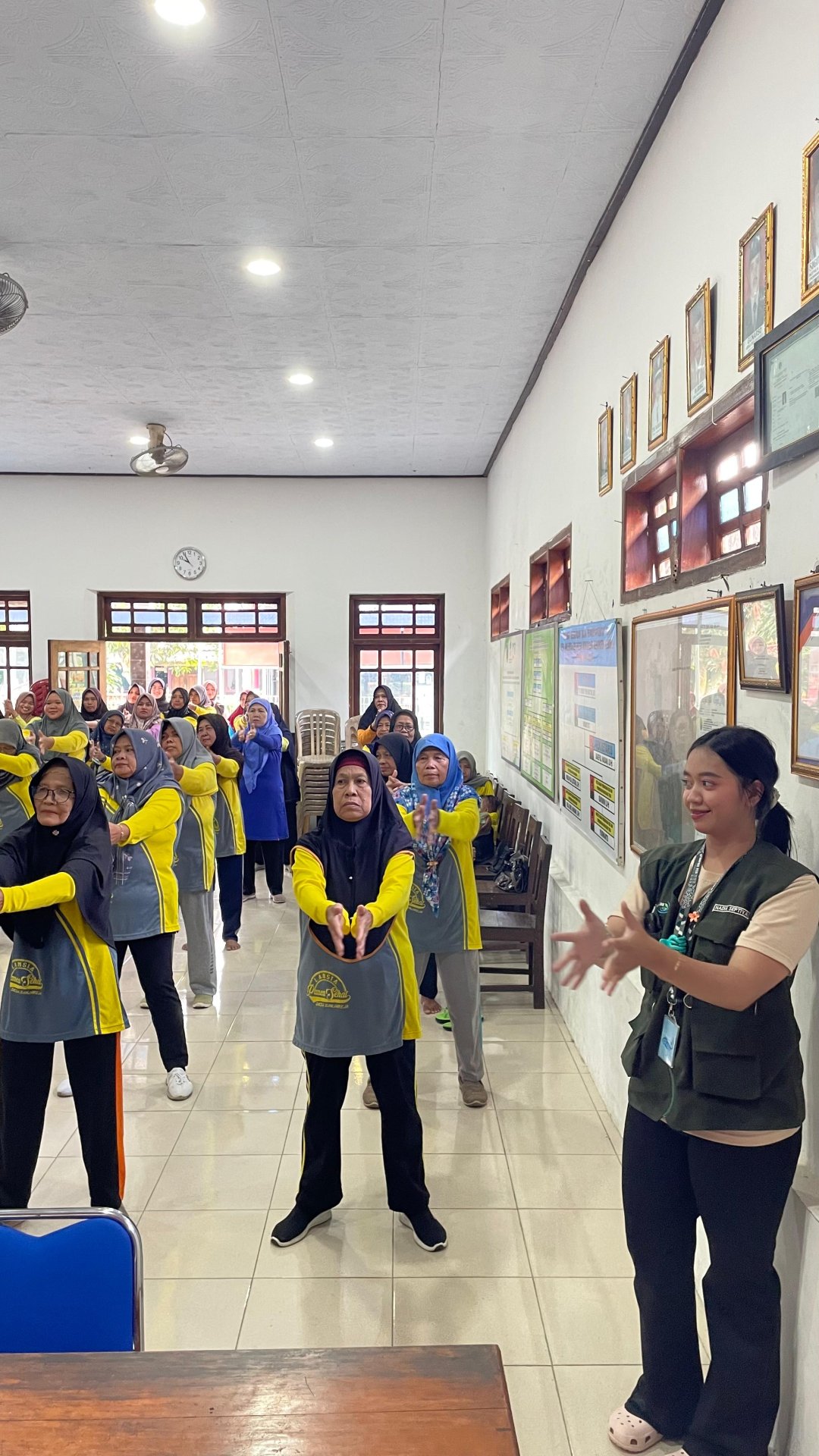 Day 22 - Senam lansia