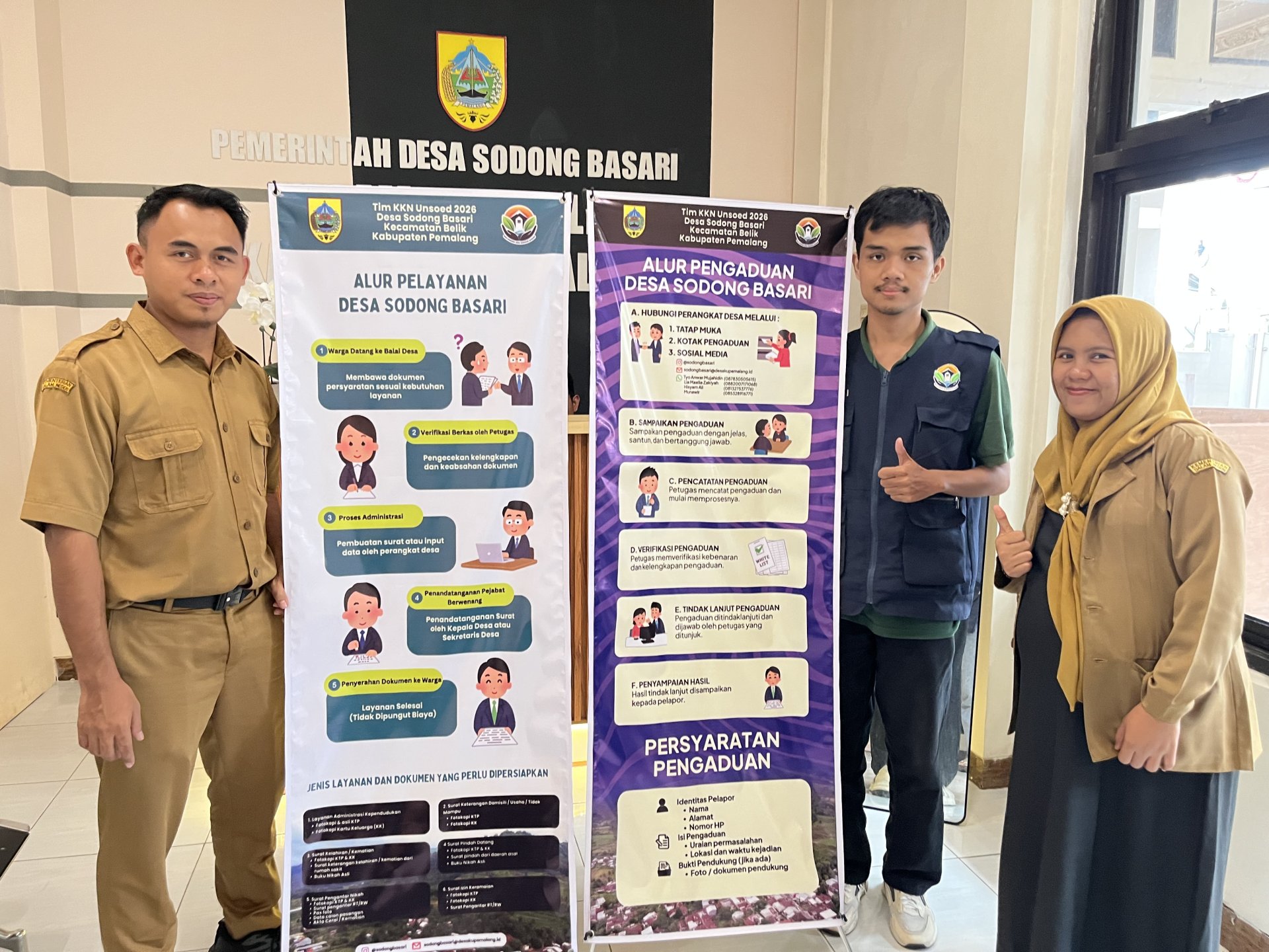 Penyerahan Banner Balai Desa