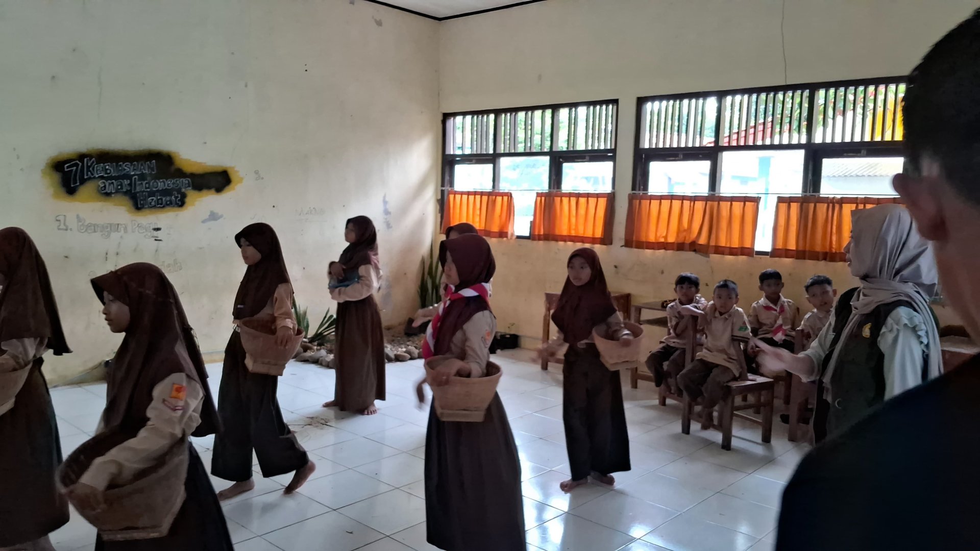 Hari 22.23  (Akselerasi Program Ekonomi, Persiapan Perayaan Sekolah, dan Silaturahmi Dusun)