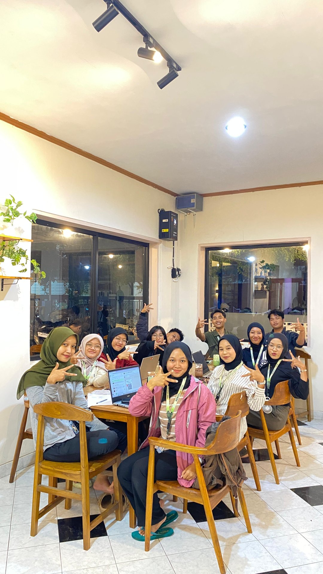 day 22 kkn (Persiapan Sosialisasi NIB, Halal, dan Digitalisasi Pembayaran serta Monev KKN)