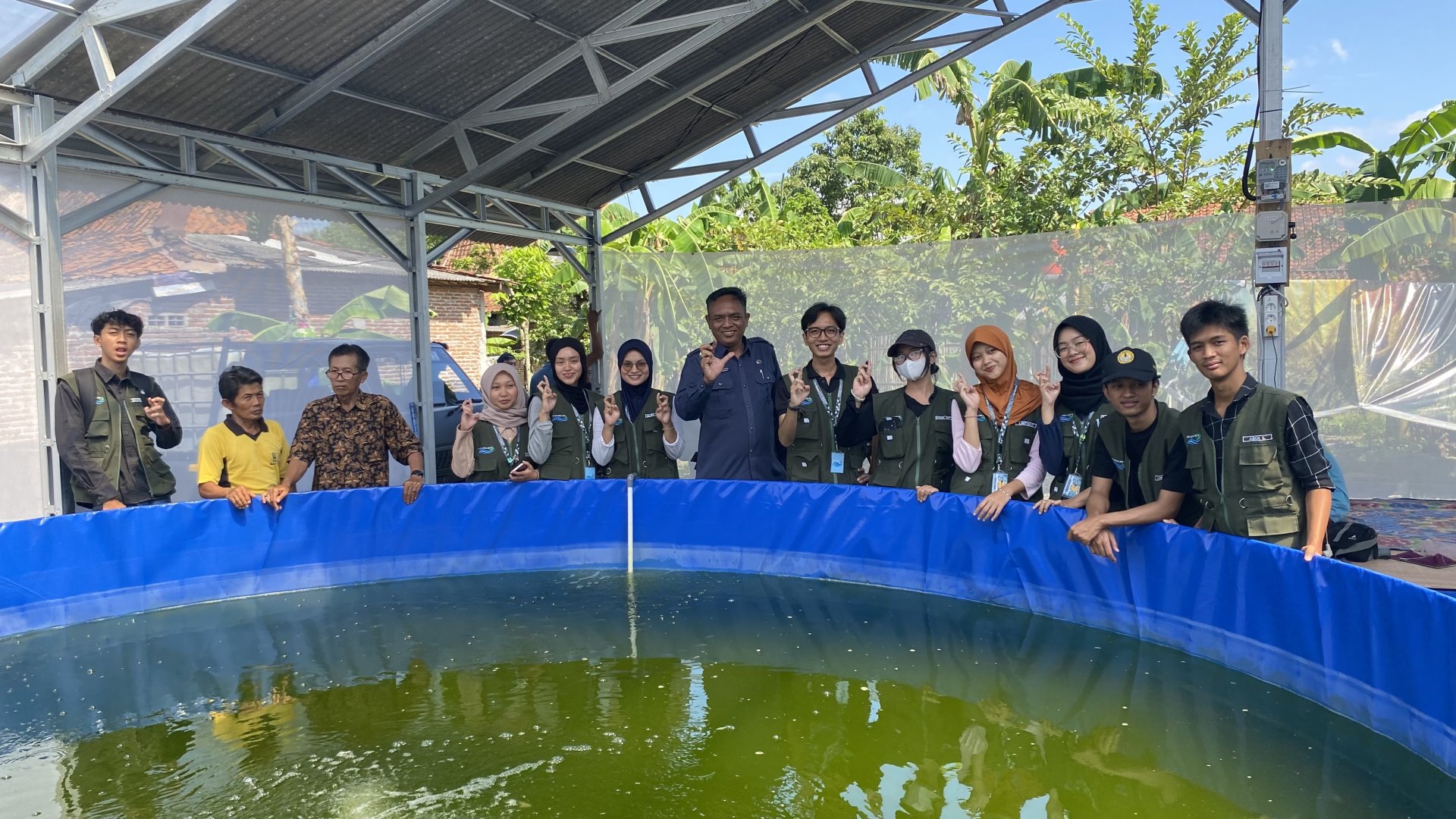 Penyebaran Benih Ikan Nila Bumdes Desa Banjareja