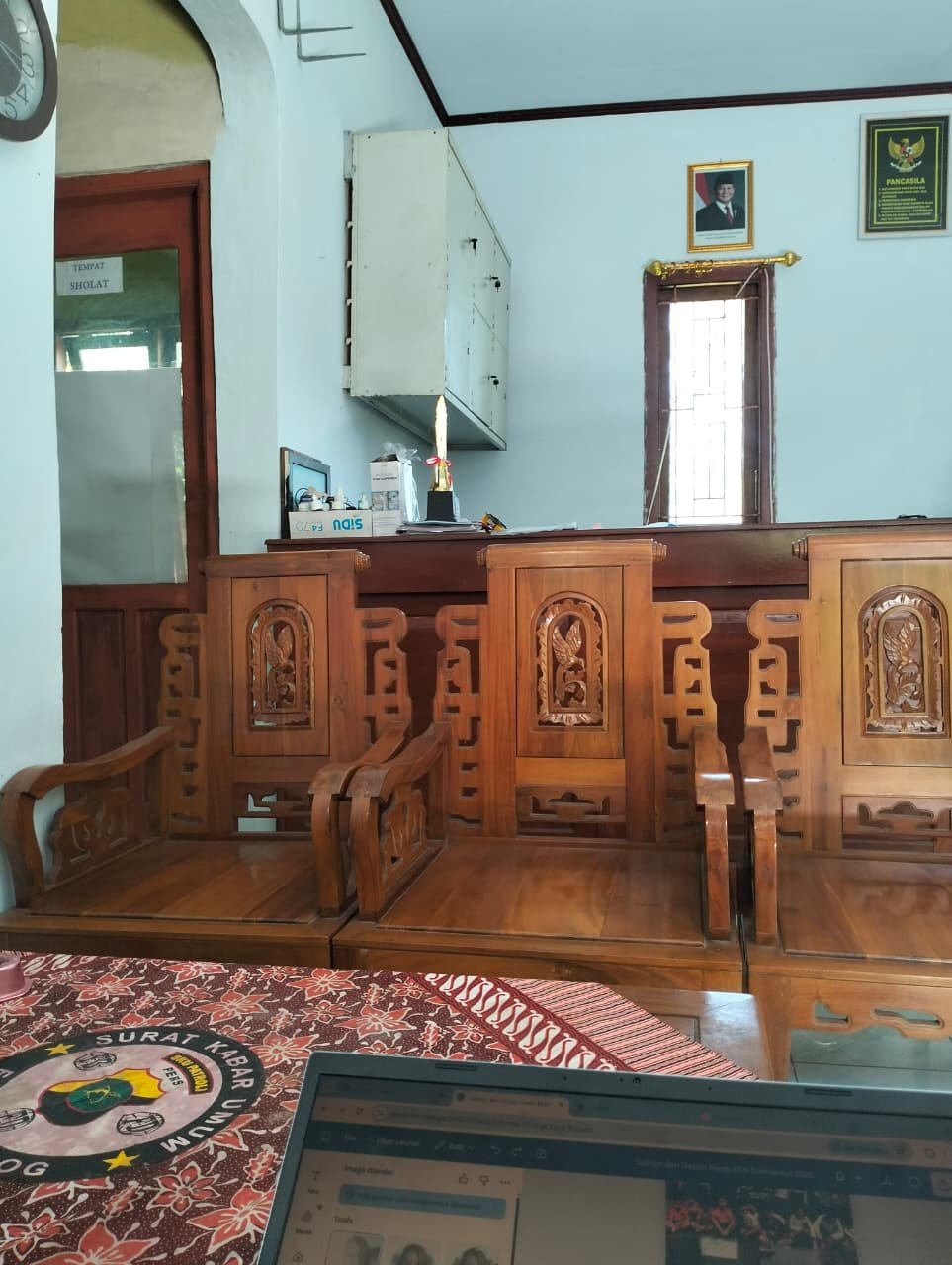 MELAKSANAKAN PROKER PEMDES PIKET BALAIDESA