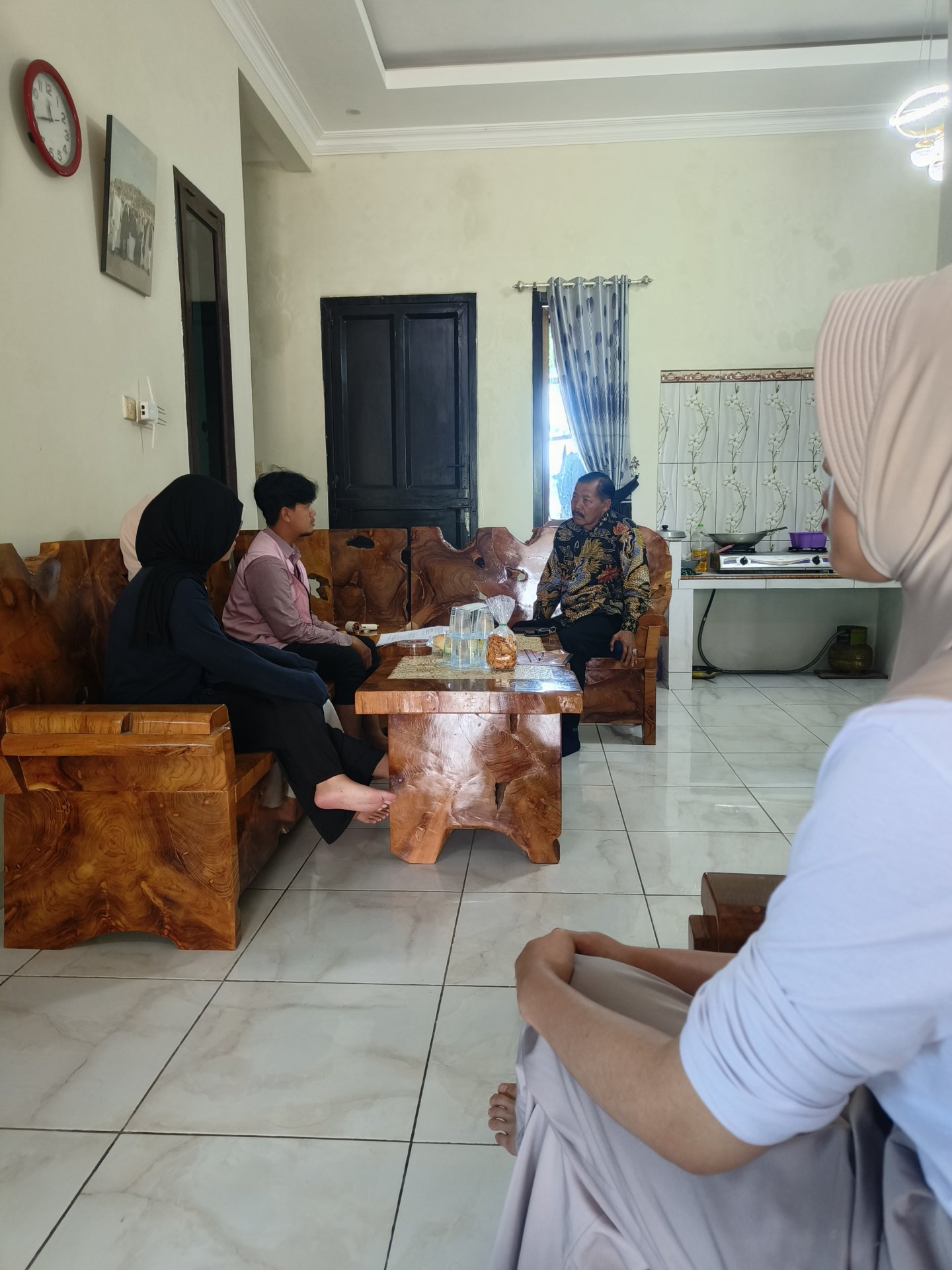 Hari ke 23 KKN Sikasur (menerima kunjungan kades)