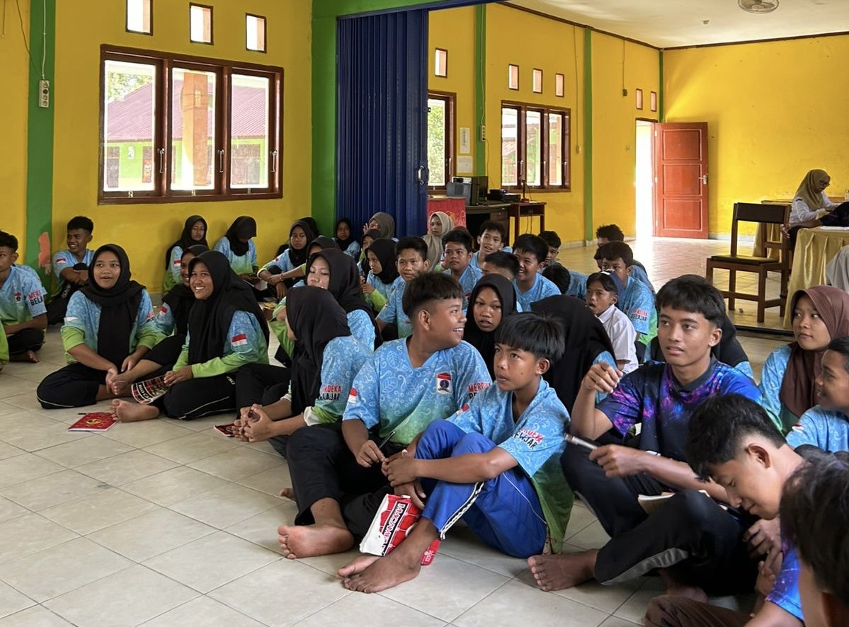 Mengajar SMP 3 Kelapa Kampit