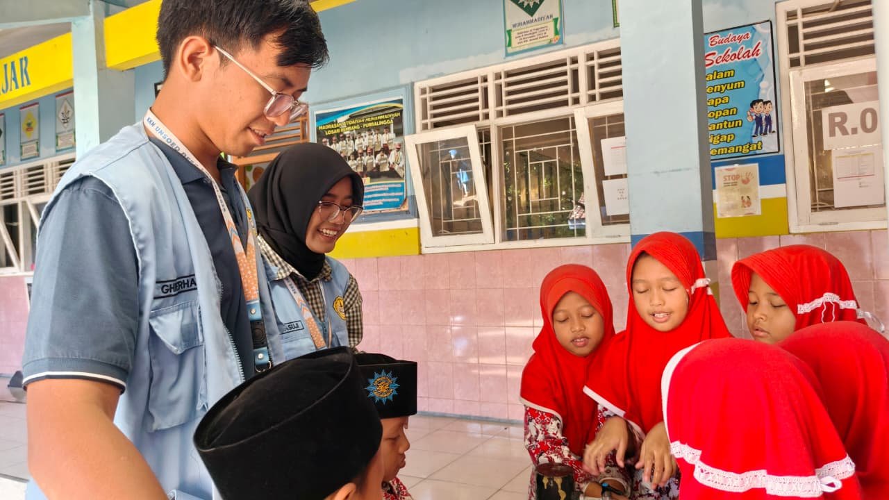 Sosialisasi phbs di MI