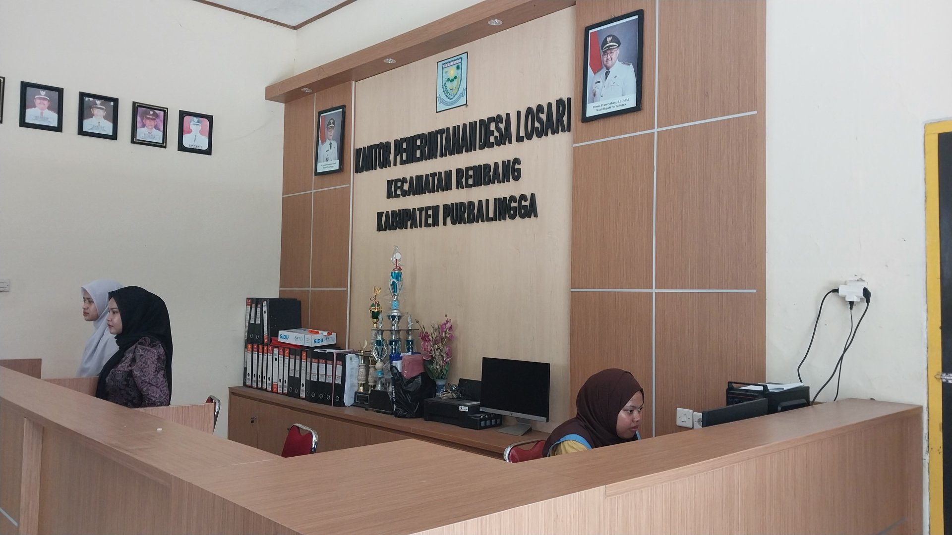 Piket Pelayanan Desa di Balai Desa Losari