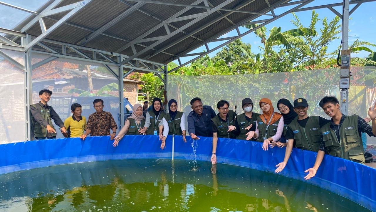 PENEBARAN BENIH BUMDES