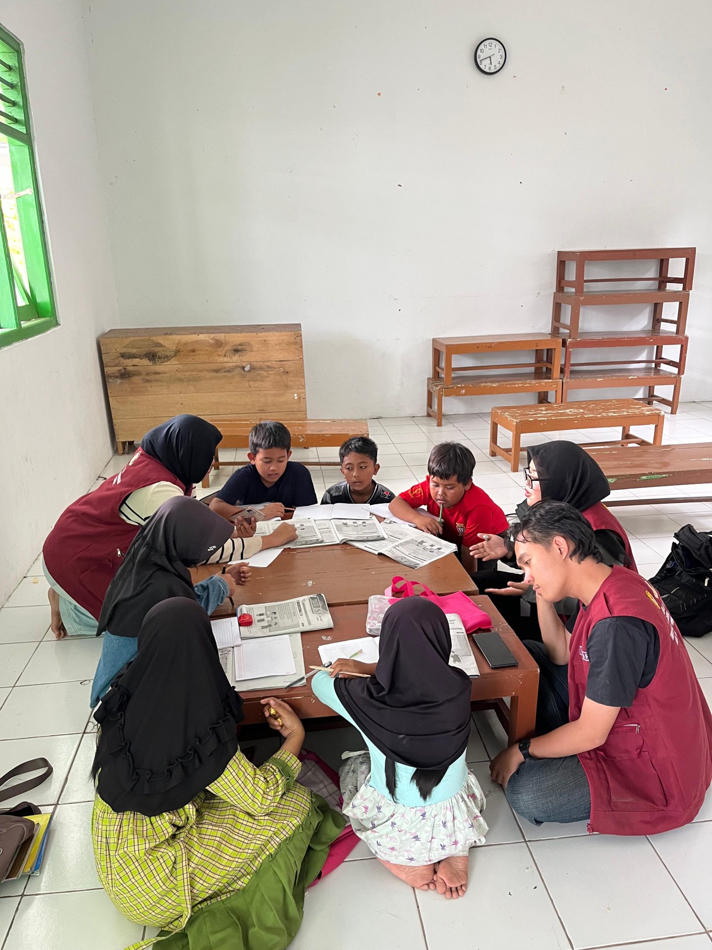 Bimbingan Belajar Siswa Kelas 3 dan 4