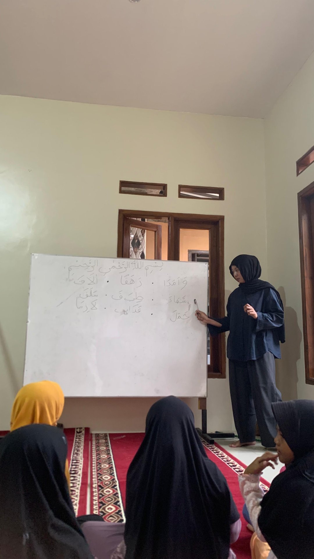 Pendampingan Literasi Kelas 3 dan 4 di SDN 1 Wanogara Kulon, Mengikuti Kegiatan Musyawarah Desa, dan Mengajar TPQ