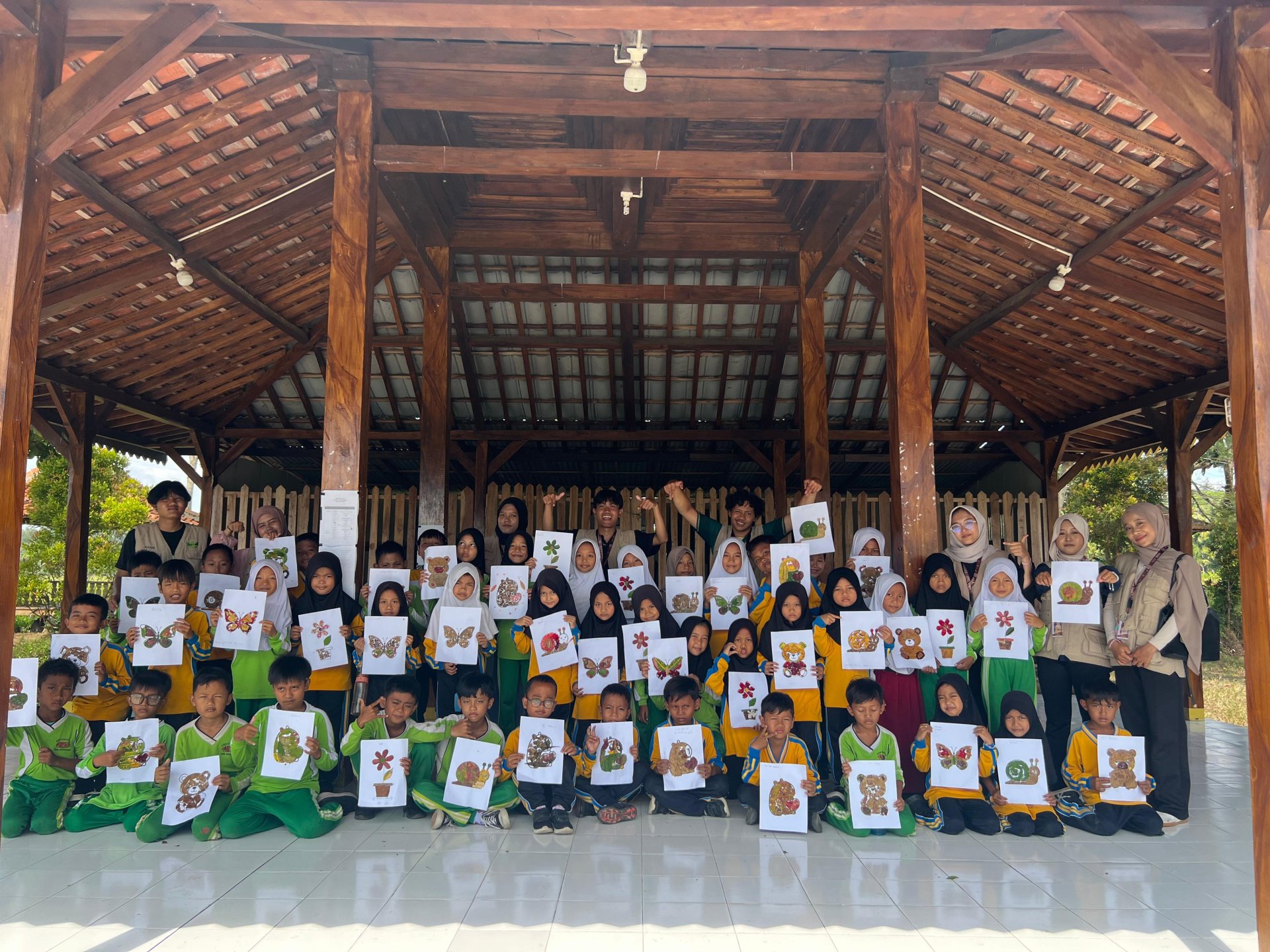 Day 23 Kegiatan Sekolah Alam bersama SDN 02 Ciwuni dan Mengikuti Kegiatan Verifikasi Dinas Kesehatan di desa Ciwuni