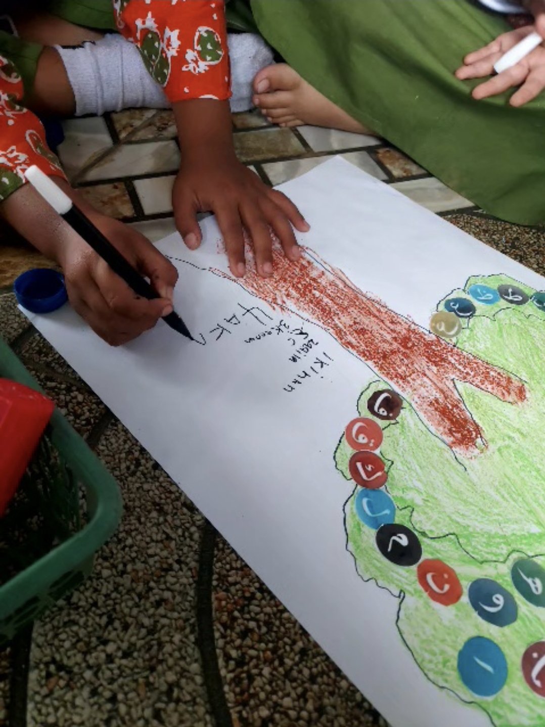 Kunjungan ke Taman Kanak-Kanak, Penggalangan Dana, dan Bimbingan Belajar