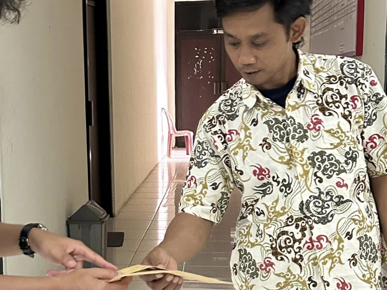 PARTISIPASI PENGANTARAN SURAT UNDANGAN MUSYAWARAH DESA KARANGBAWANG KE PP DAN PLD KECAMTAN REMBANG