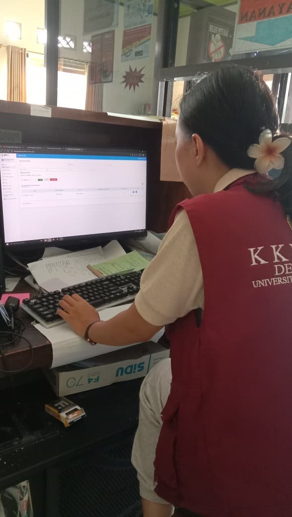 PIKET RUTIN DI BALAI DESA