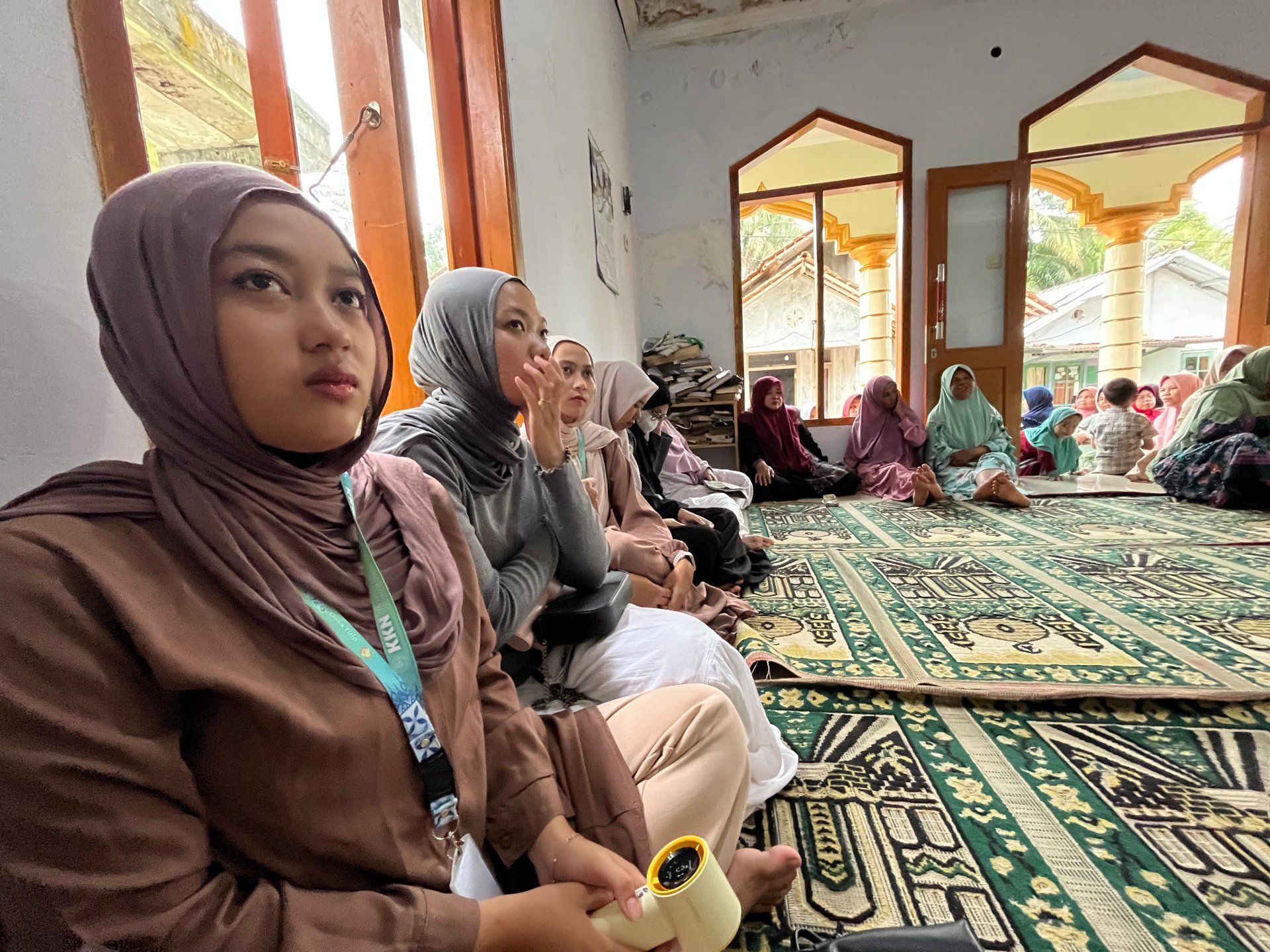 Menguatkan Kebersamaan Warga melalui Pengajian Penutupan Jumat Pahing Menjelang Bulan Ramadan di Mushola Al Ikhlas