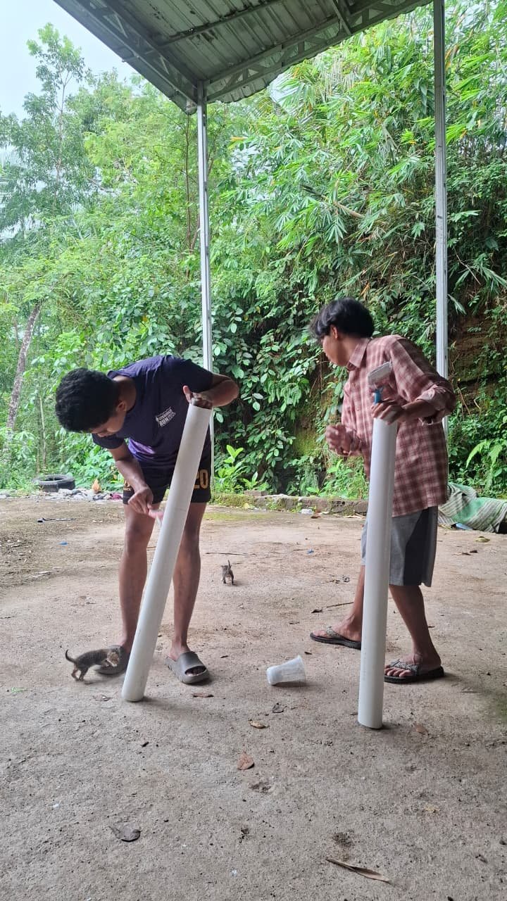 PEMBUATAN REFLEKTOR JALAN