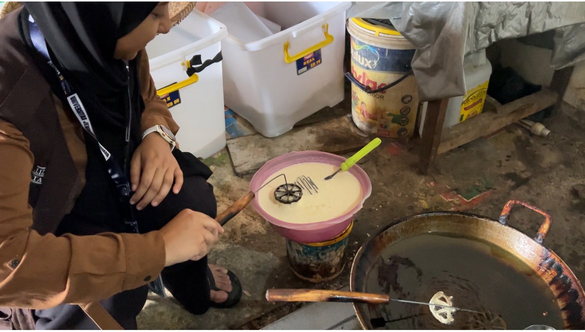 Fiksasi Rebranding UMKM Kembang Goyang